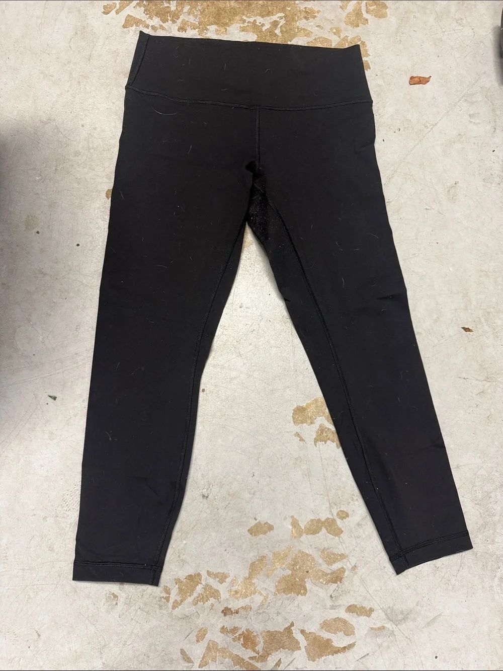 Lululemon Black Stretch Leggings - Comfortable Everyday Bottoms - Cropped